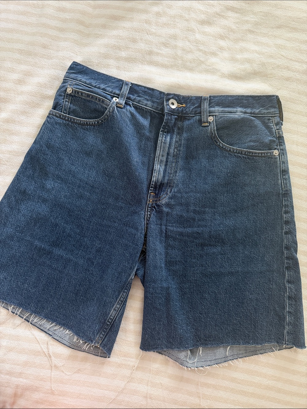 Everlane The OG Baggy Jean Short in Medium Wash (Brand New / Unworn)